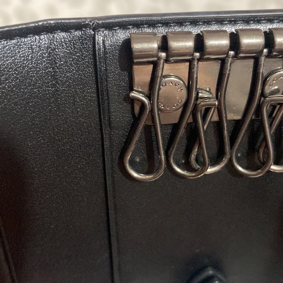 Coach Signature Five Ring Case - Picture 12 of 16